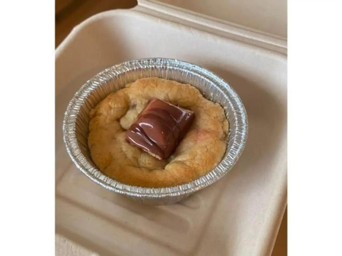 Kinder Molten Cookies