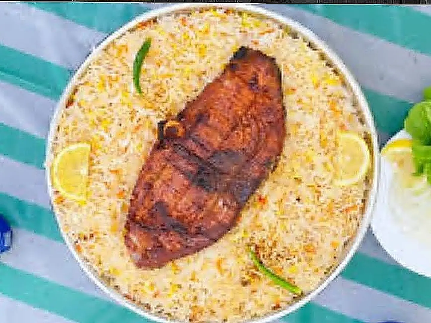 نفر ثمد مقلي مع الرز