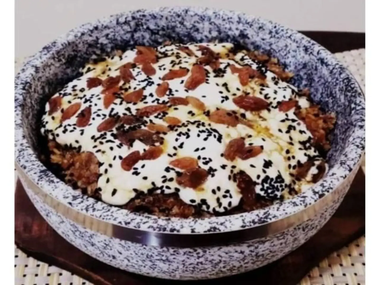 فتة تمر قشطة