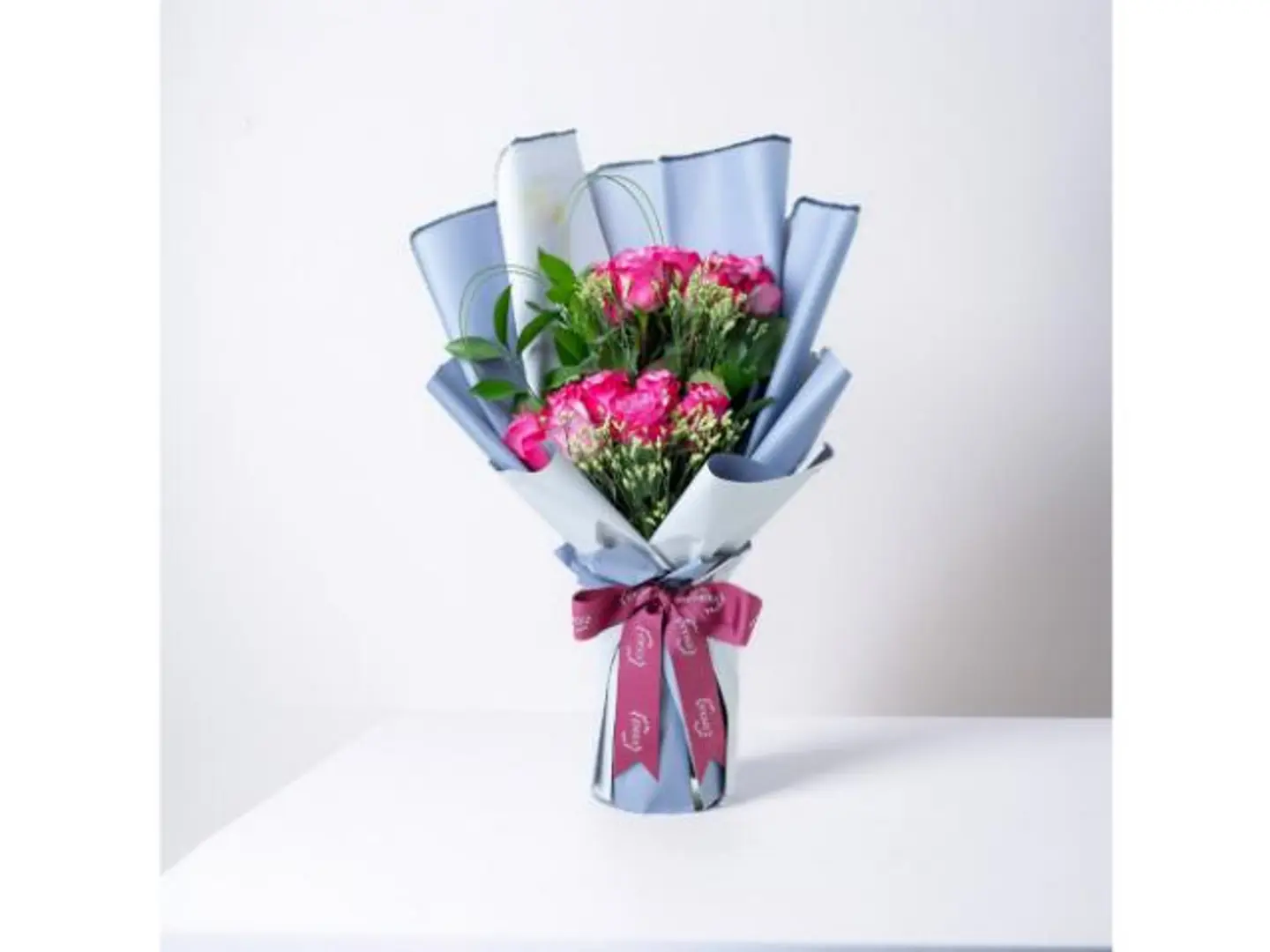 باقة غزل الجوري والضباب