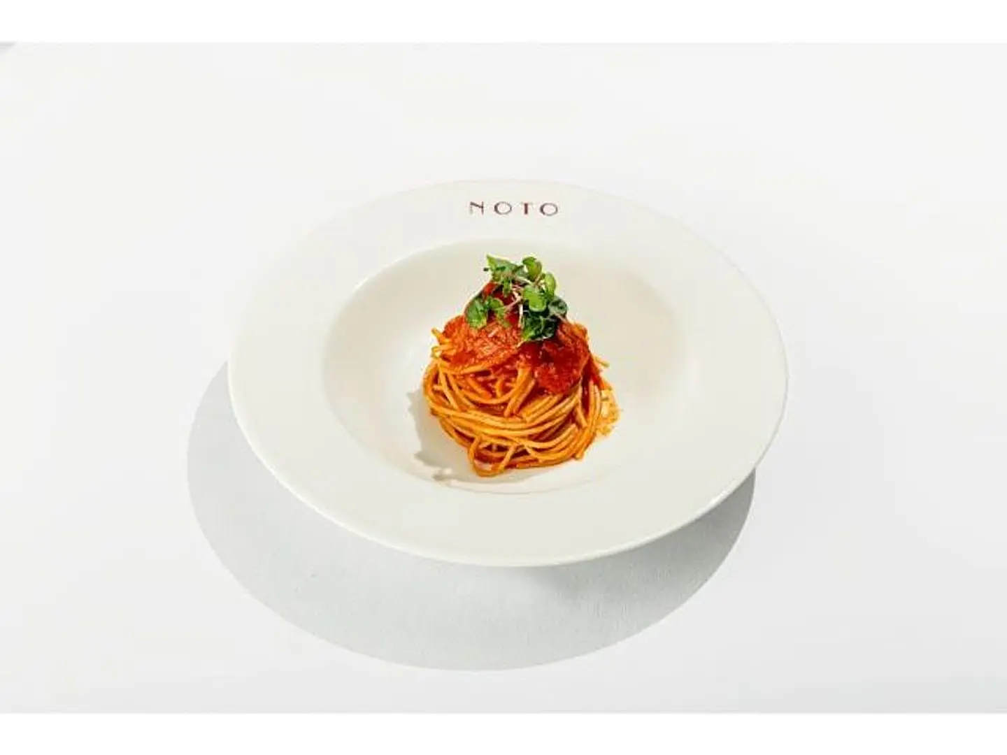 سباجيتي بالطماطم