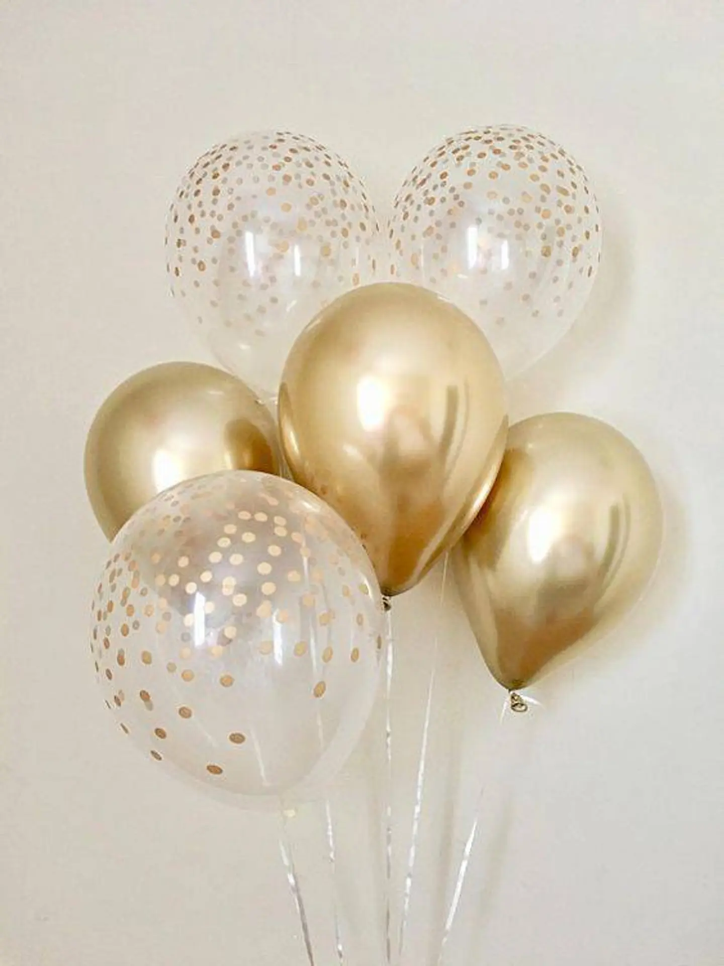 Gold Chrome Balloon Bouquet With Gold Confetti Balloons