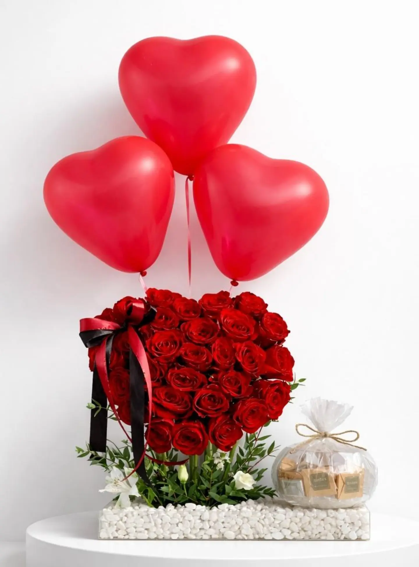 يوم الحب ستاند بلوسم آند شوكليت