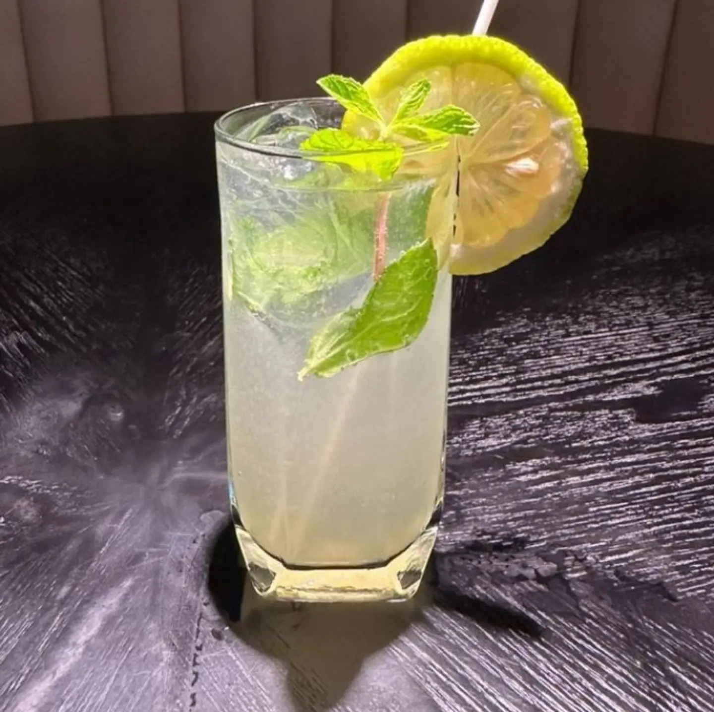 Red Bull Lemon Mojito