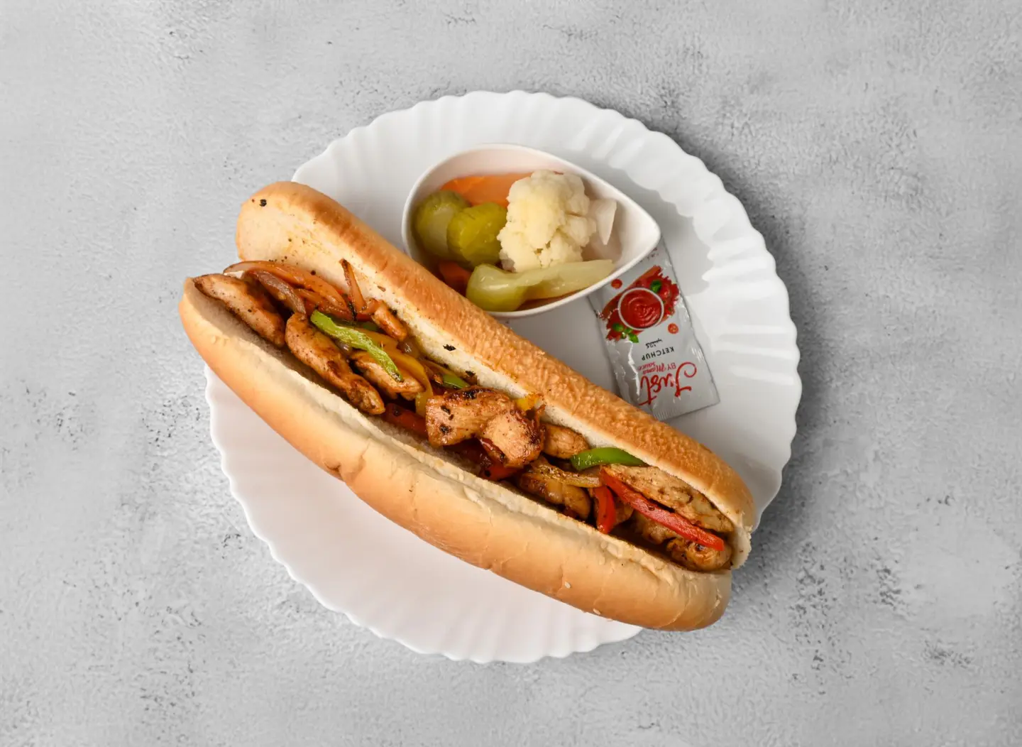 ساندوتش تشيكن فاهيتا