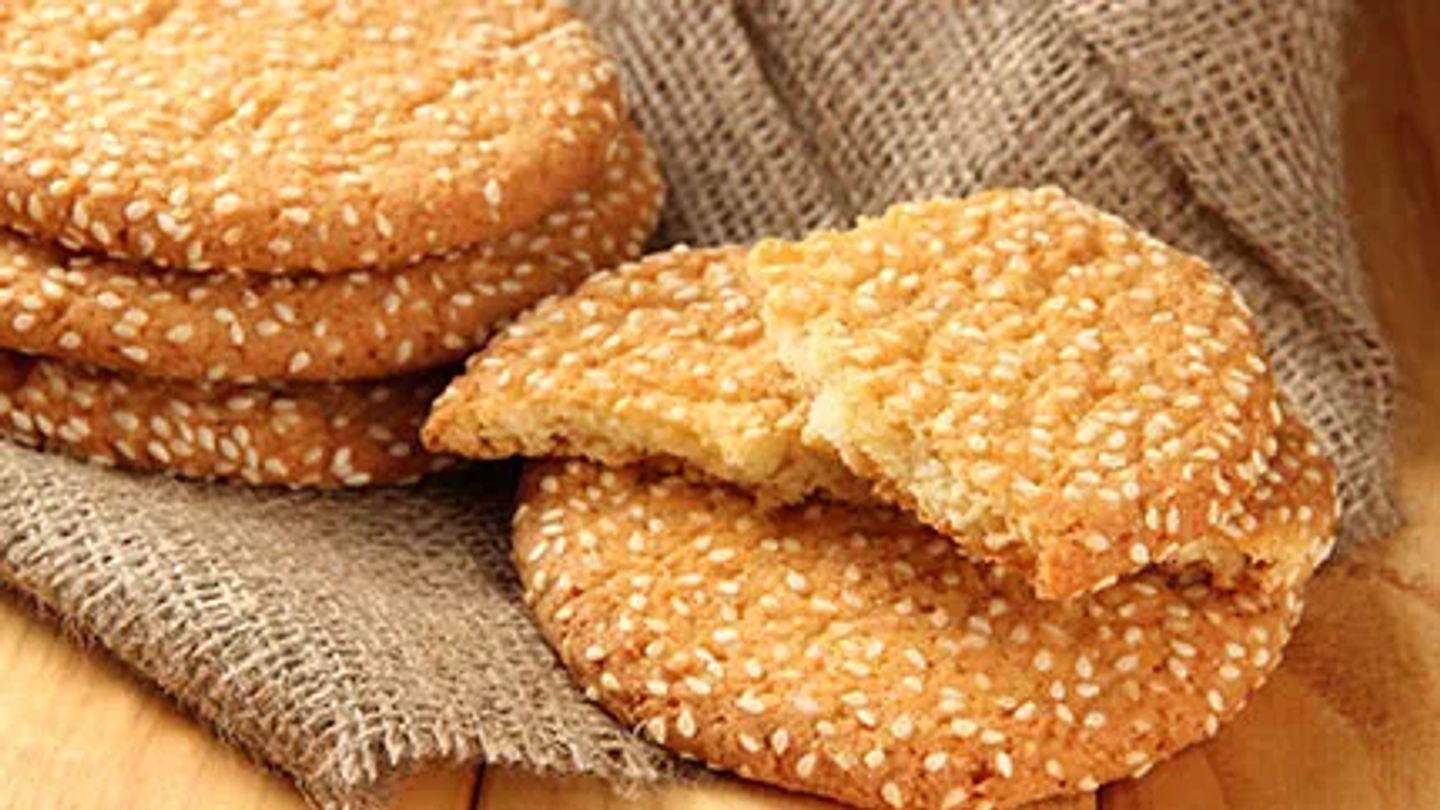 Biscuits With Sesame