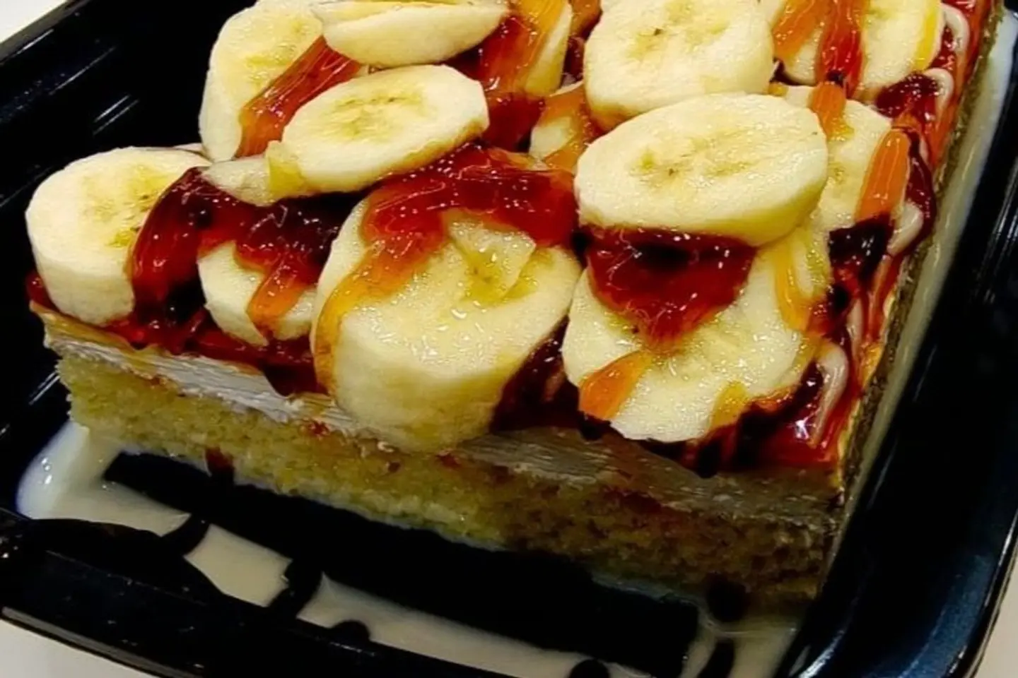 Banana Cream And Caramel Sauce Cream