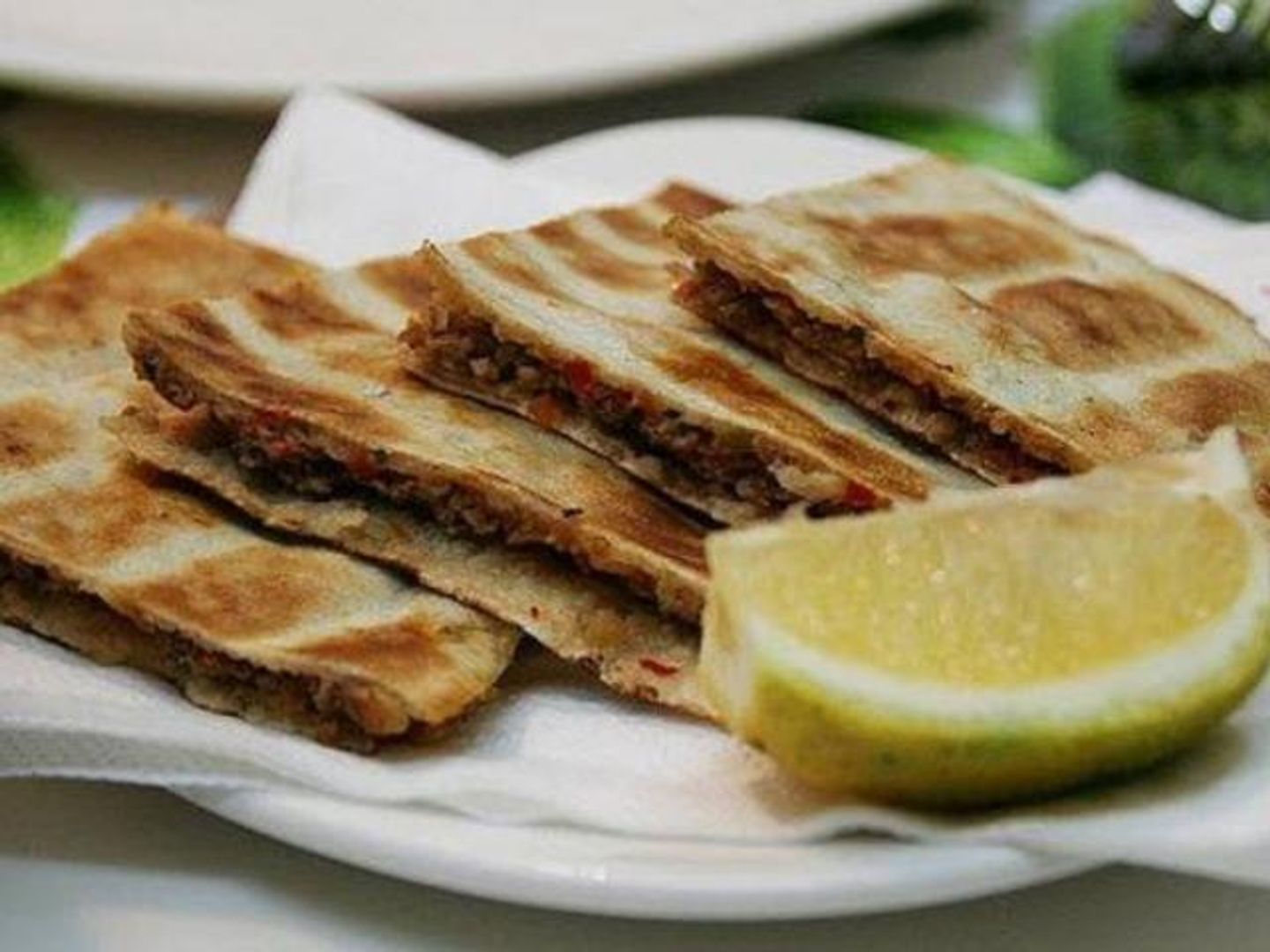 عرائس لحم