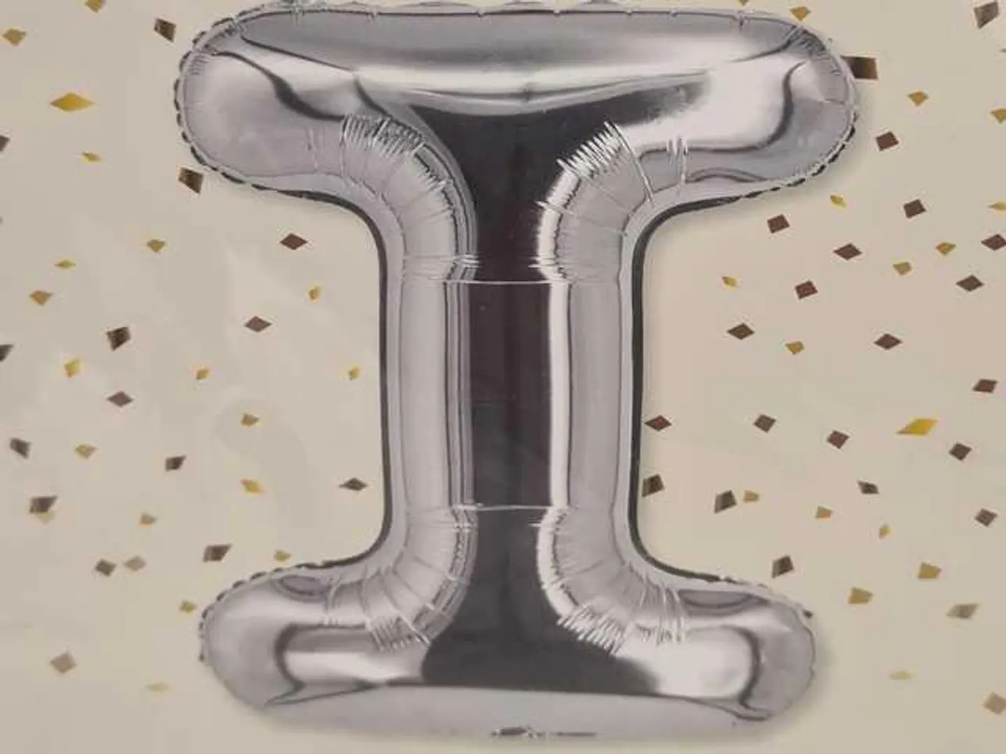 بالونات هيليوم آي
