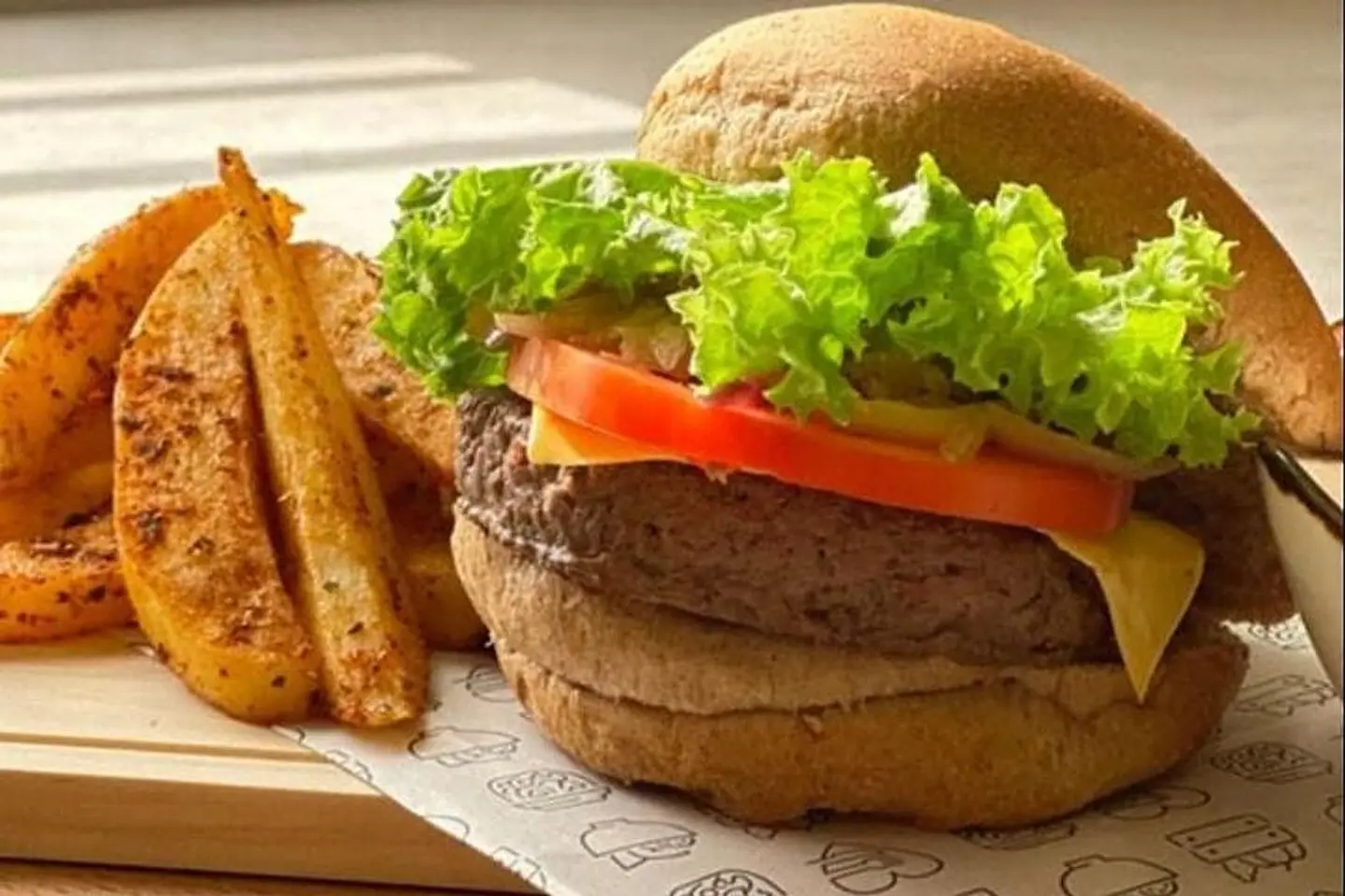 برجر لحم مشوي