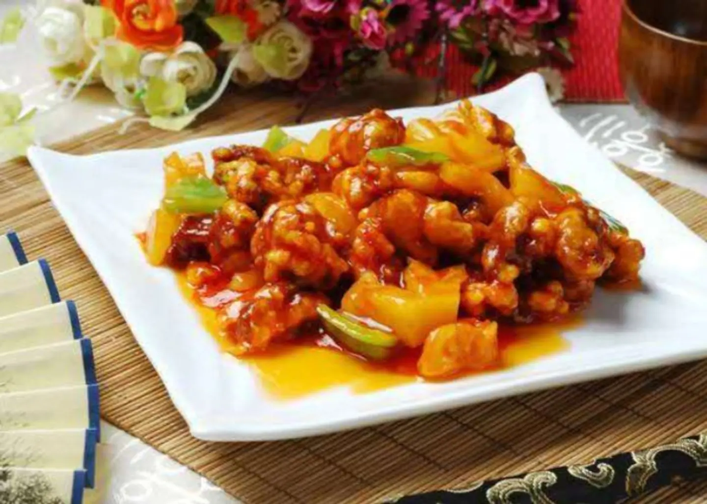 Boiled Chicken With Pineapple