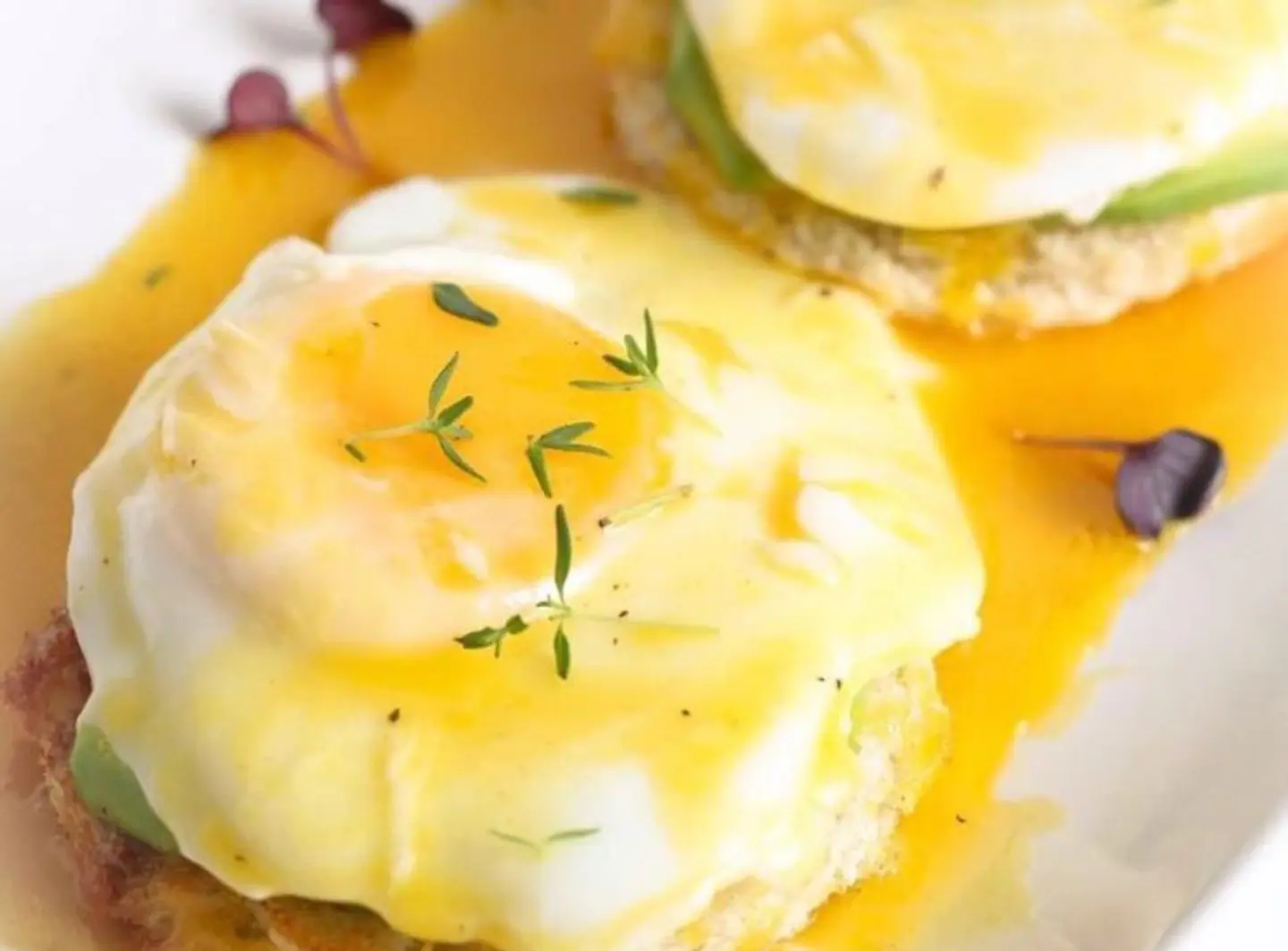 Eggs Benedict -  French Way