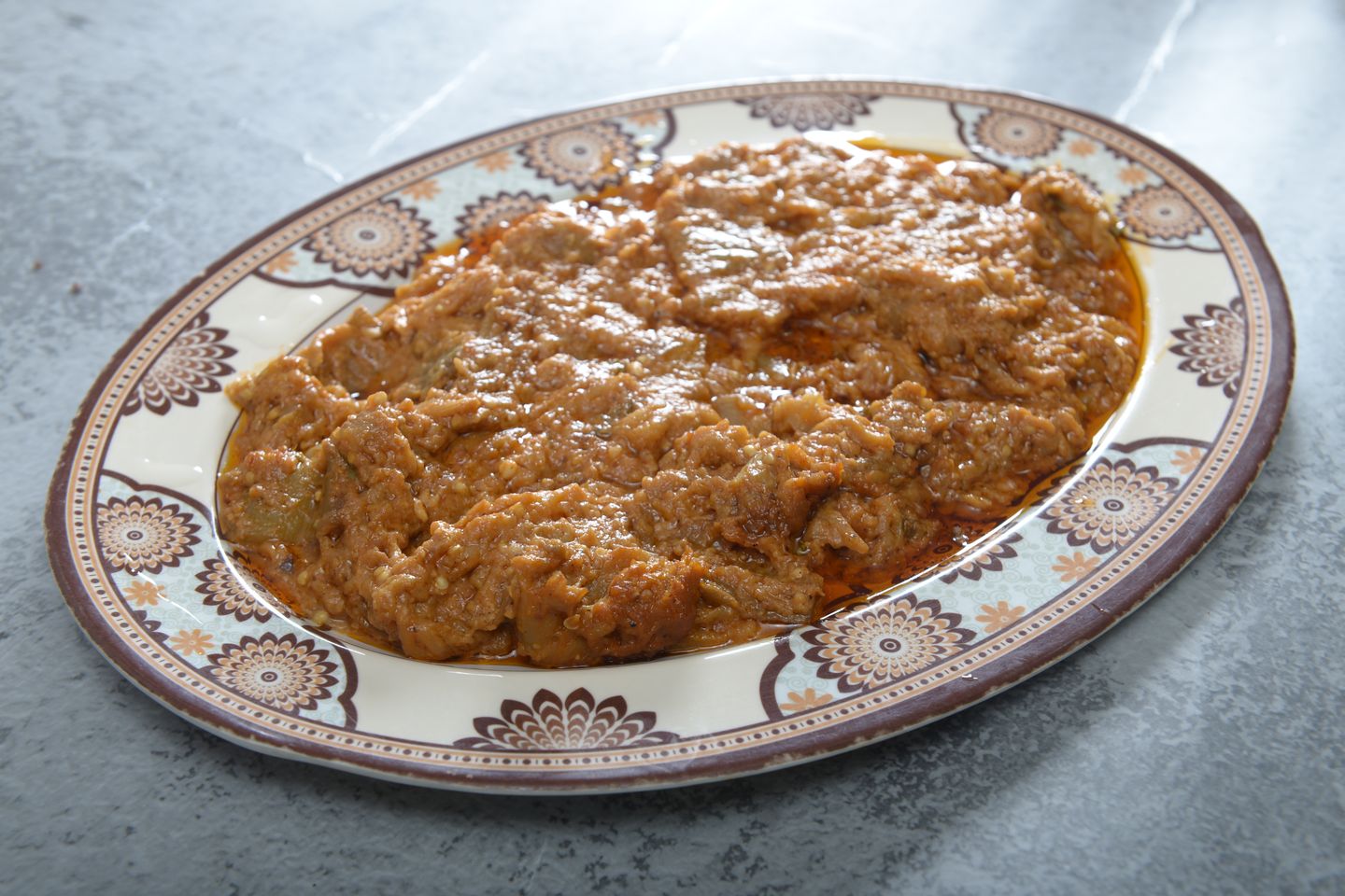 سلطه اسود