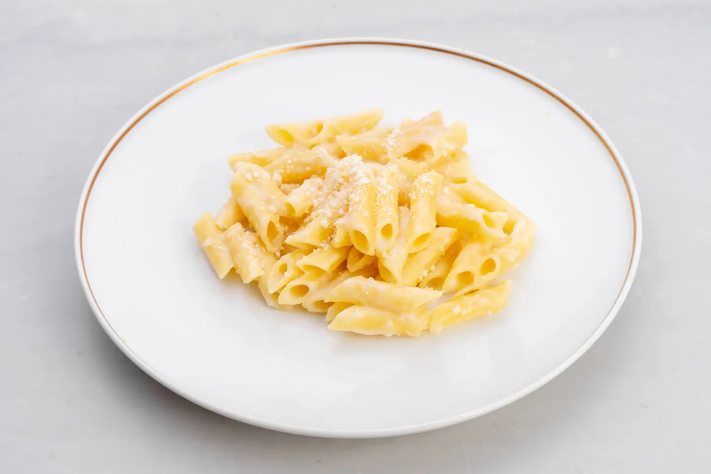Pasta With White Sauce