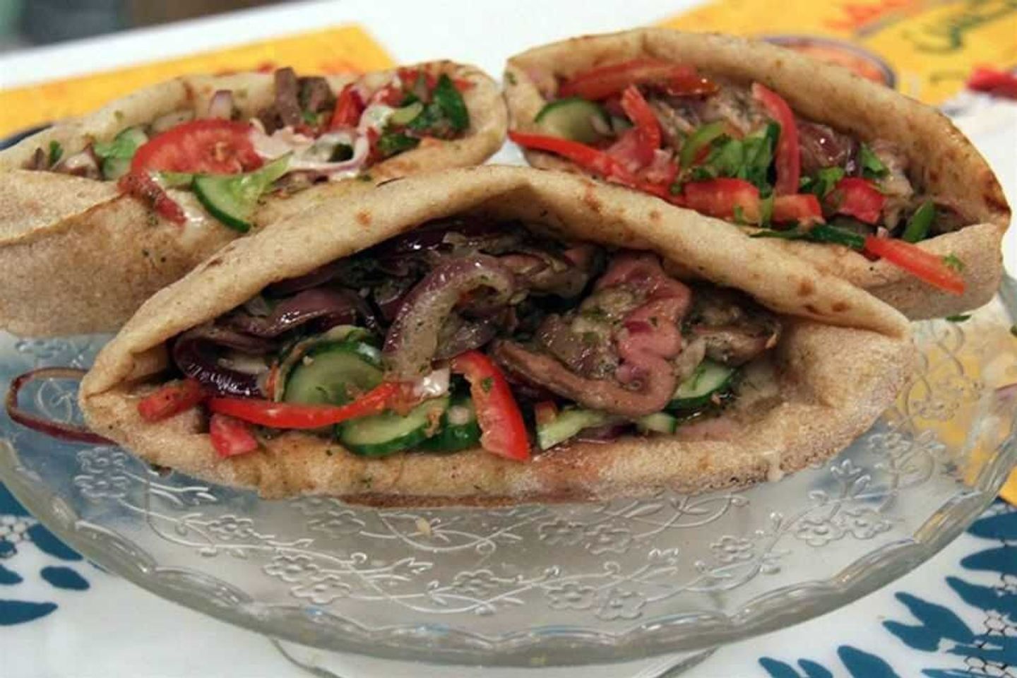 ساندوتش كبده بالخبز العادي