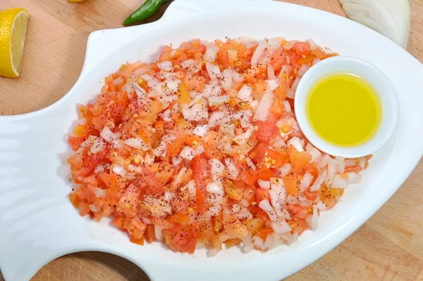 سلطة بصل بالطماطم