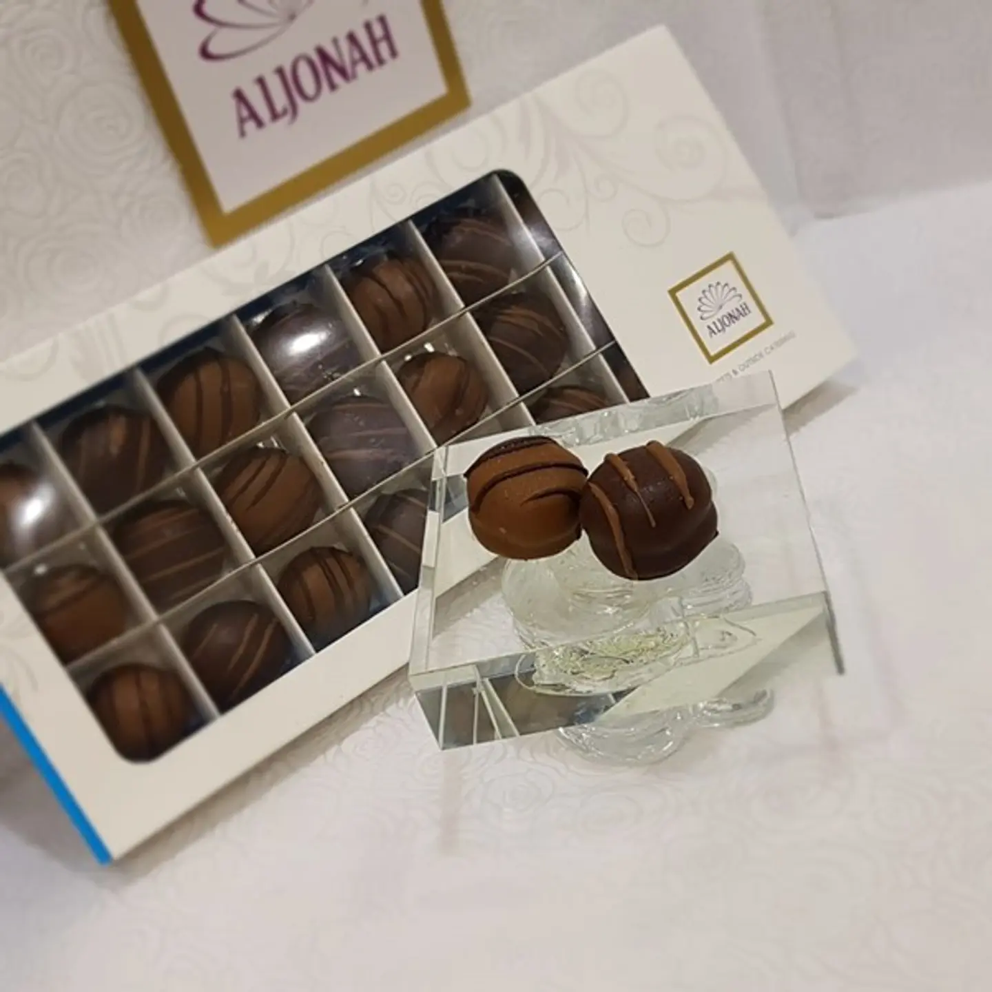 علبة أوريو كبيرة