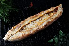 فطيره لحم بالعجين مع جبن