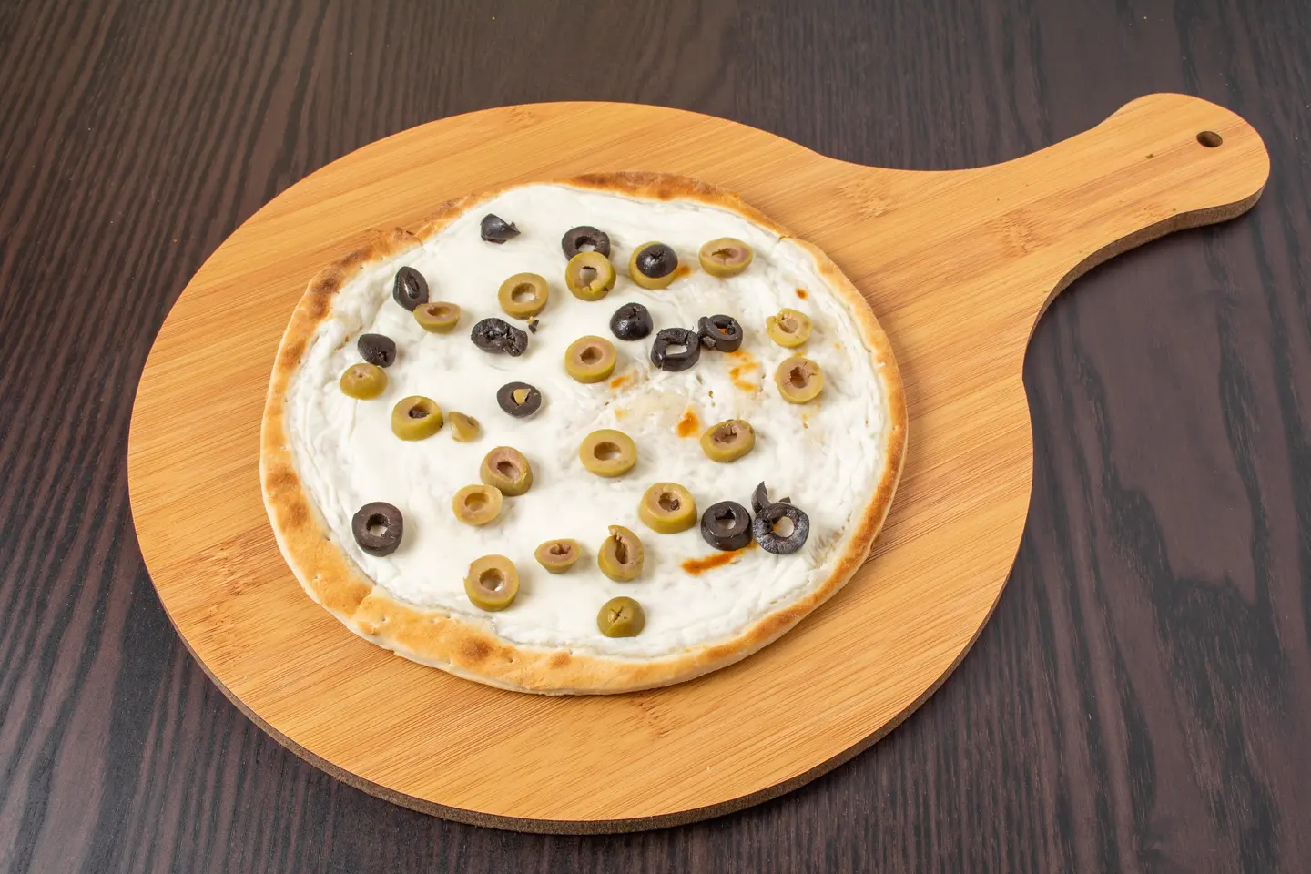 Labnah With Olive