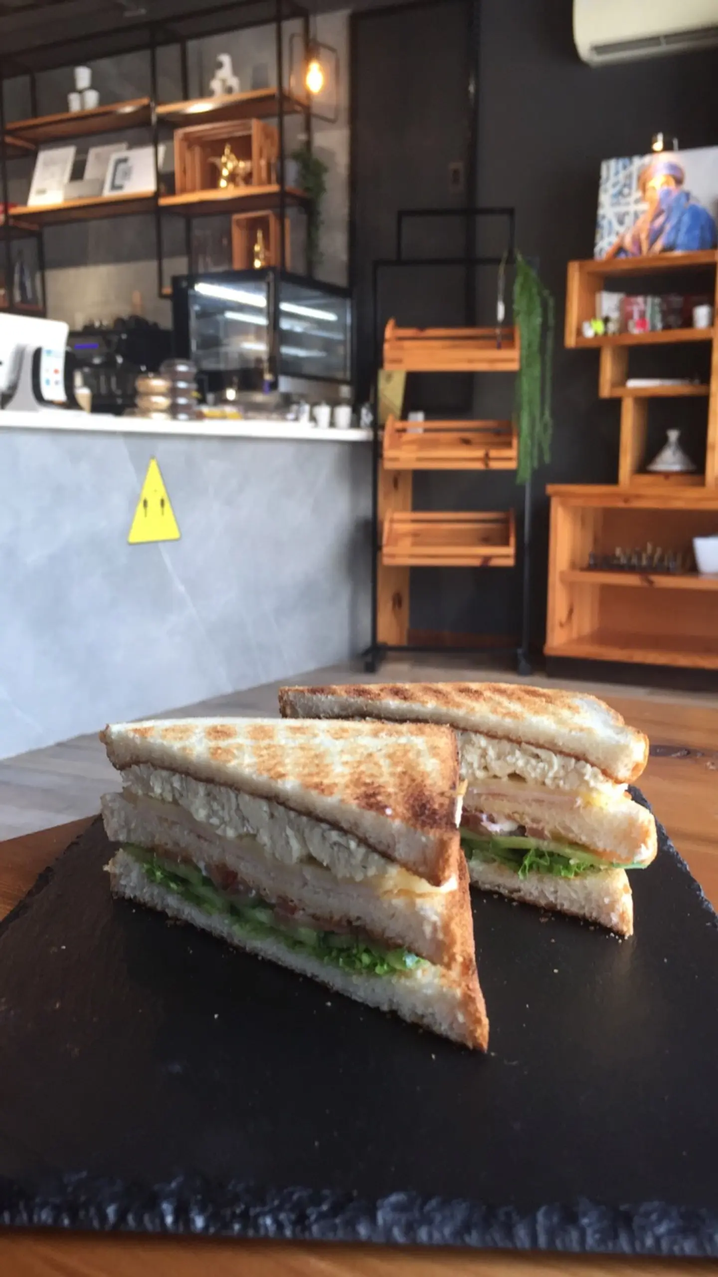 كلوب ساندويتش بأومليت الجبن