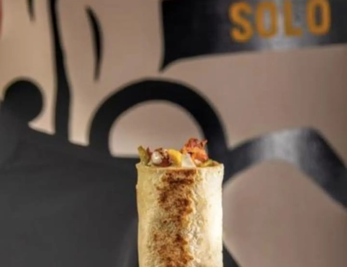 Jumbo Chicken Solo Shawarma