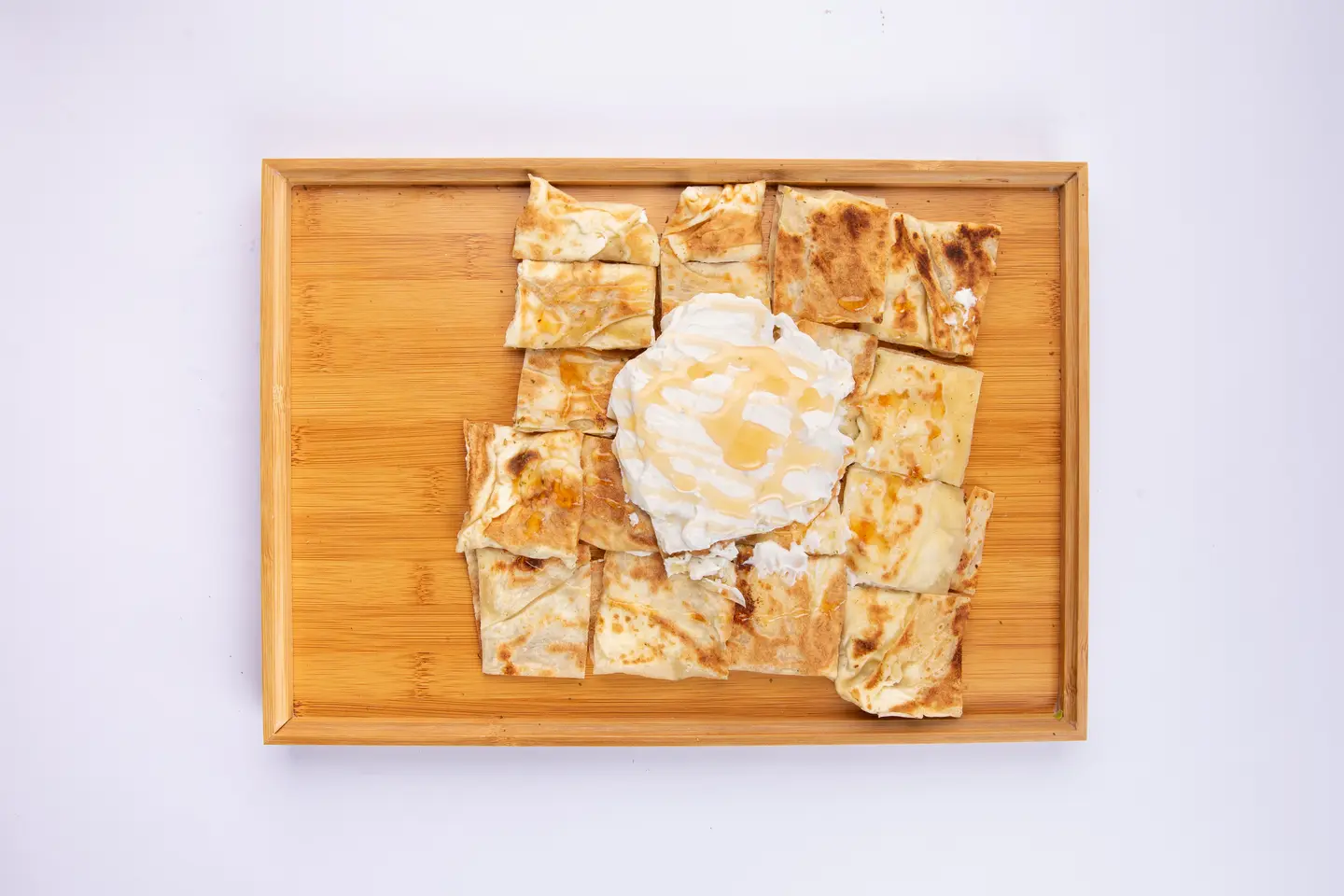مطبق لبنة  - عسل