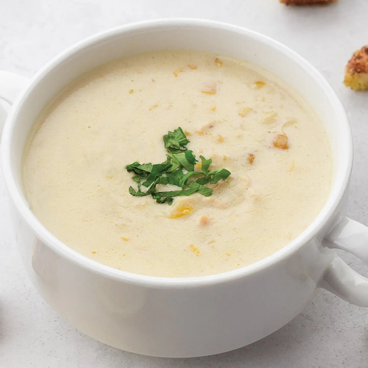 شوربة كريمة الدجاج و الذرة