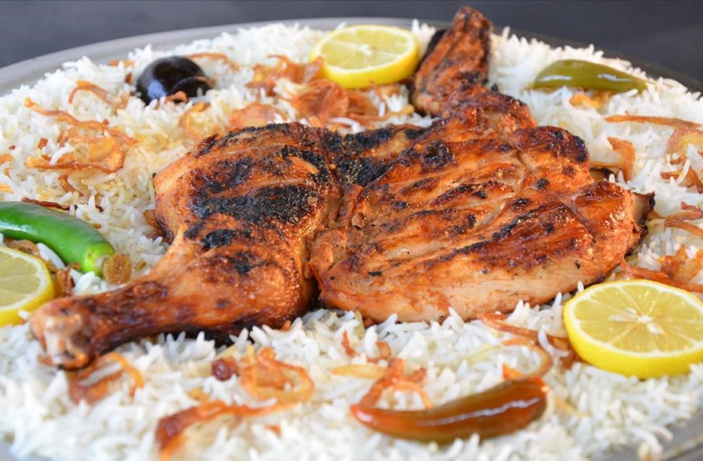 حبة دجاج فحم