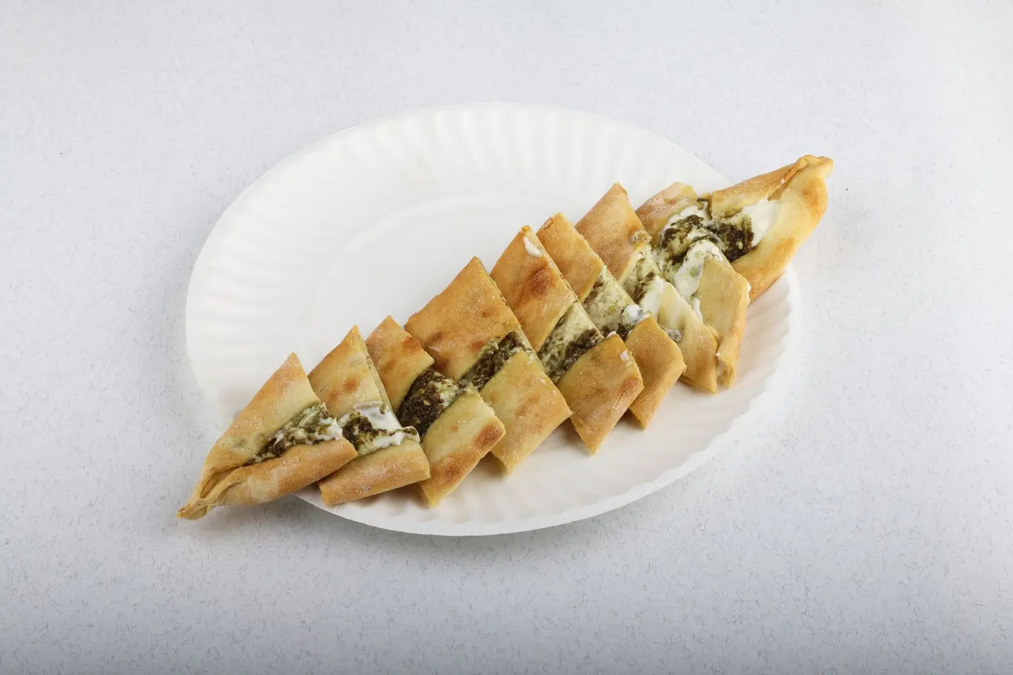فطيره لبنه زعتر