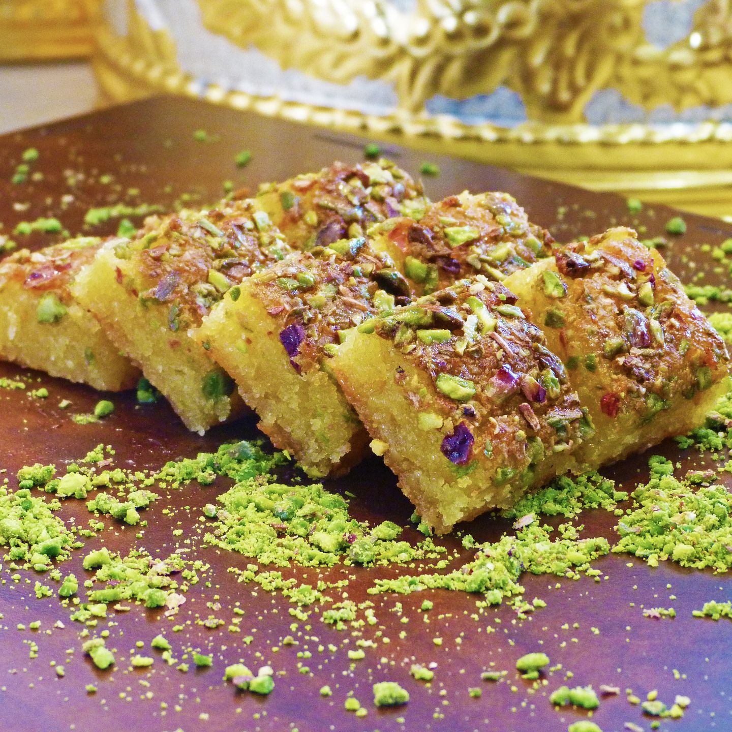 Pistachio Basbousa
