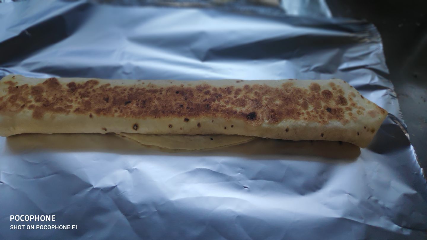 نقانق خبز صاج كبير