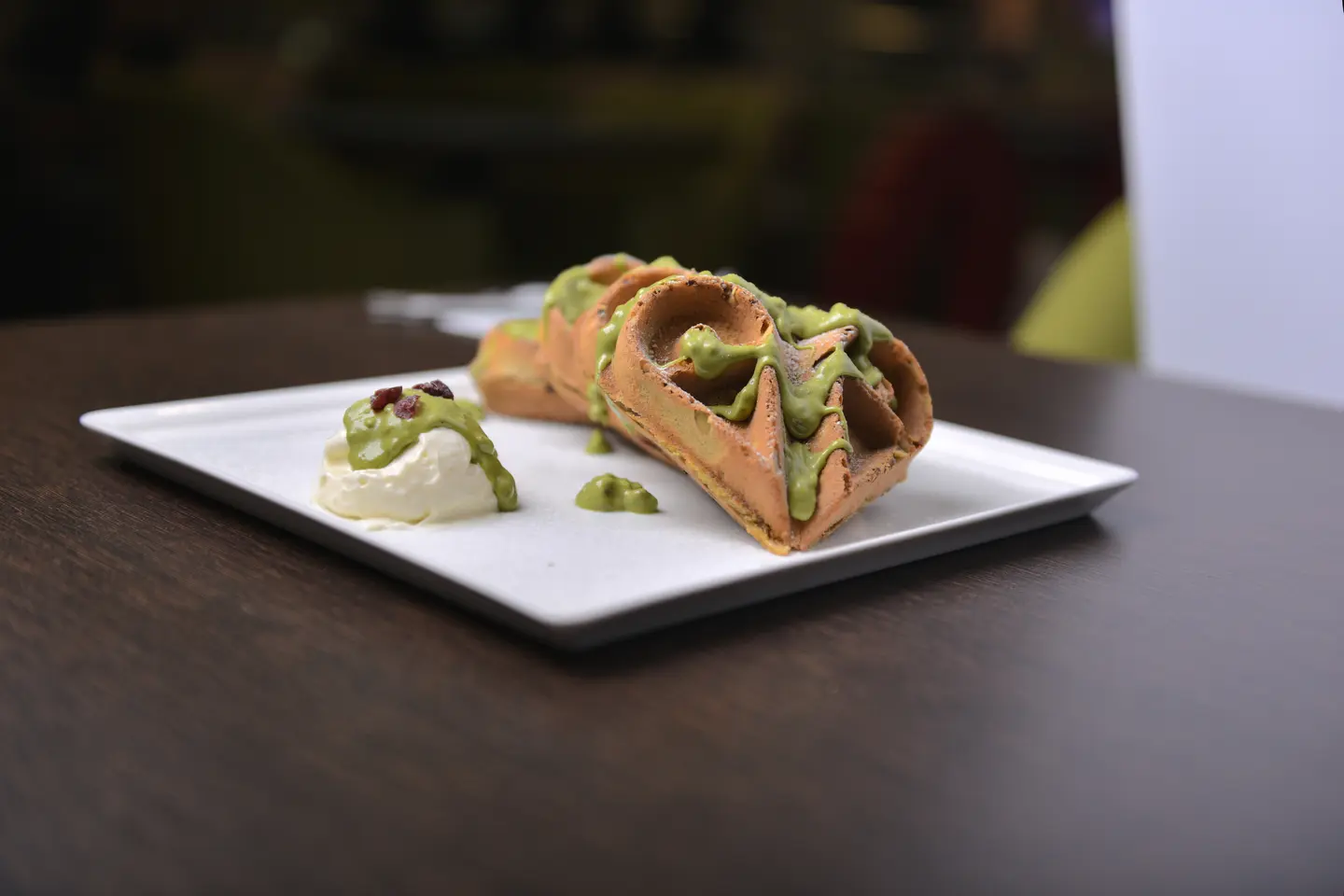 Pistachio - Medium