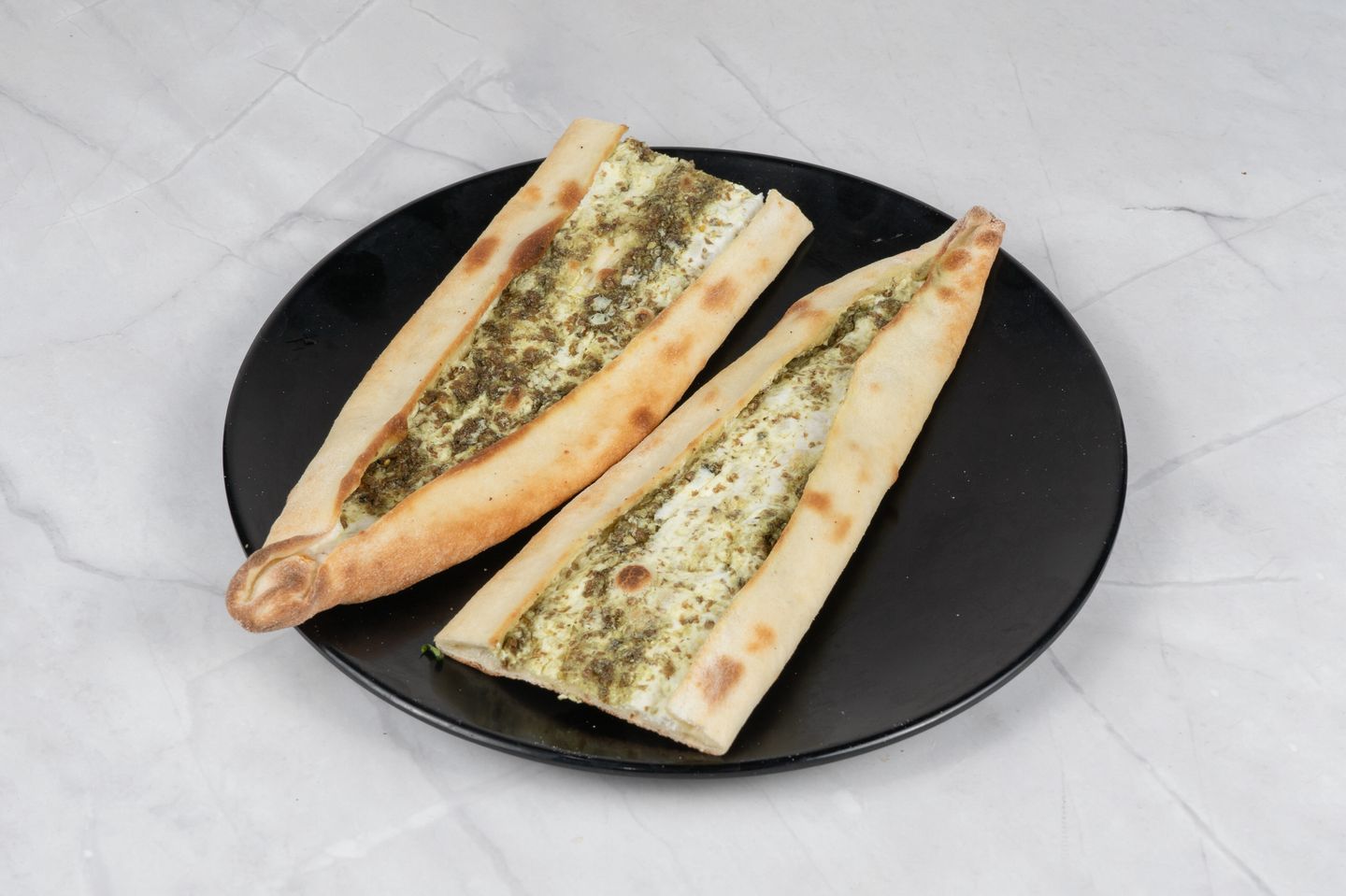 لبنة مع زعتر