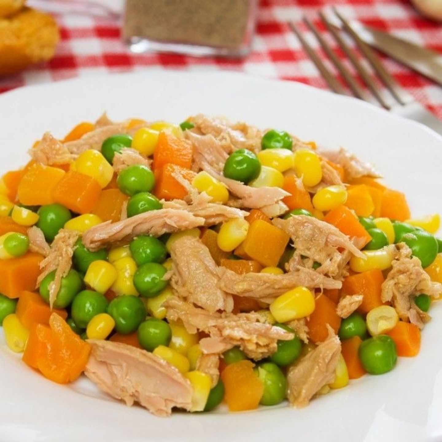 Peas With Tuna Plate