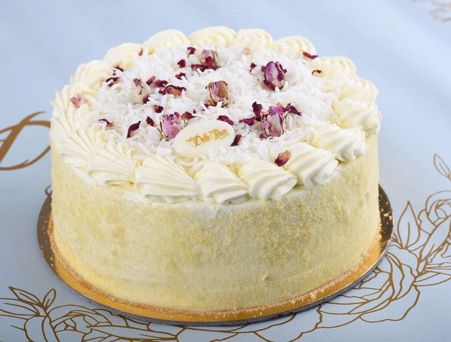 Crunchy Vanilla ,  Medium Cake