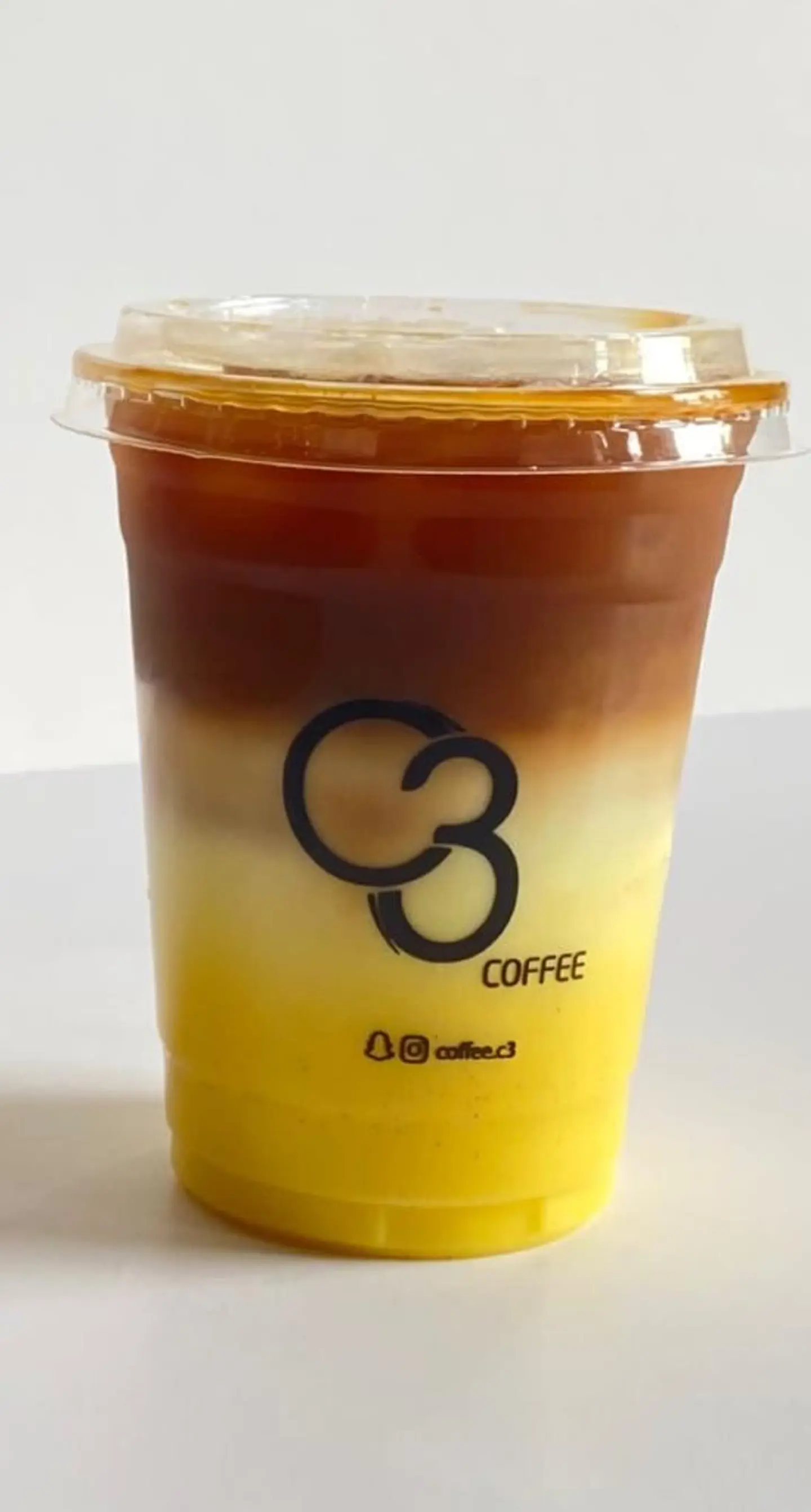 زعفران لاتيه بارد