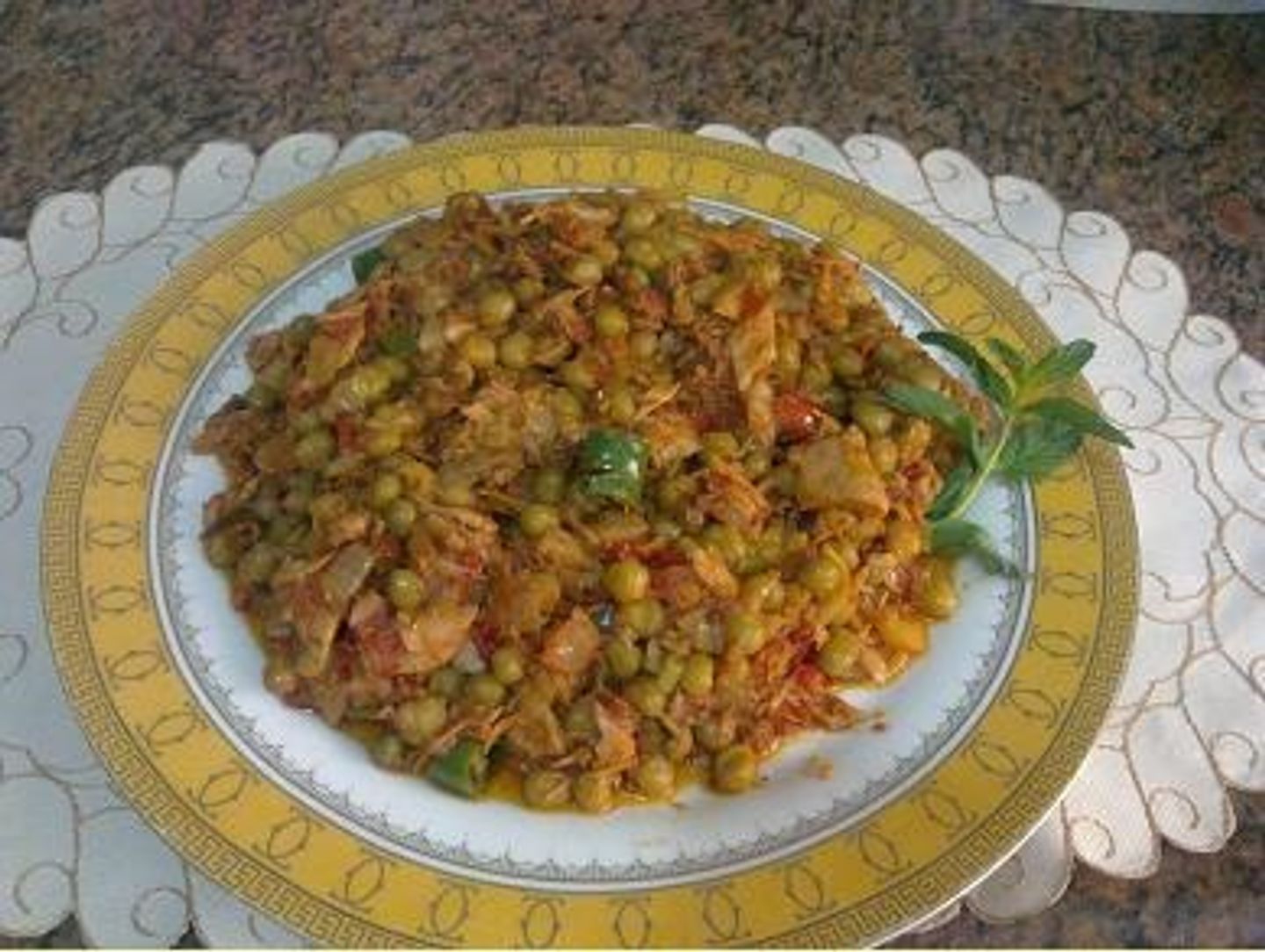 Peas With Tuna