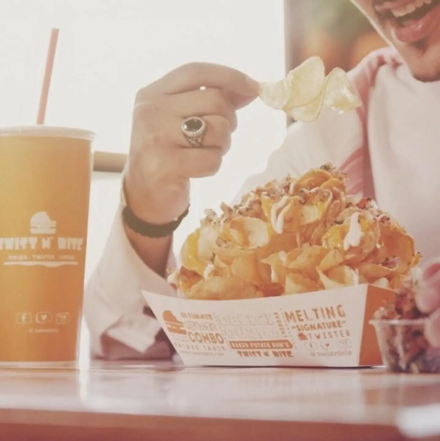 تويستر بالبهارات