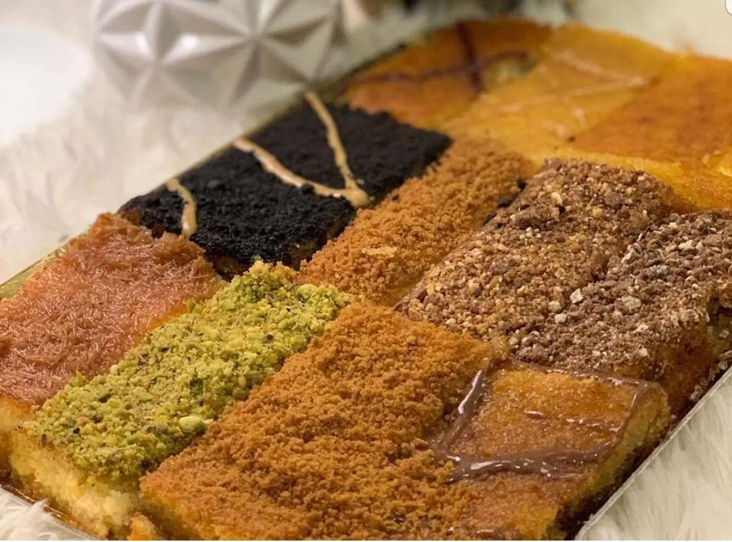 Mix Basbousa - Medium Plate