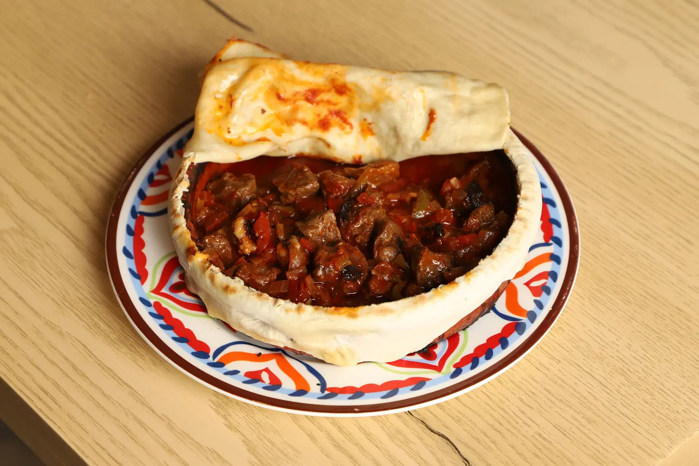 Meat Awsal With Mushroom And Cheese Pottery