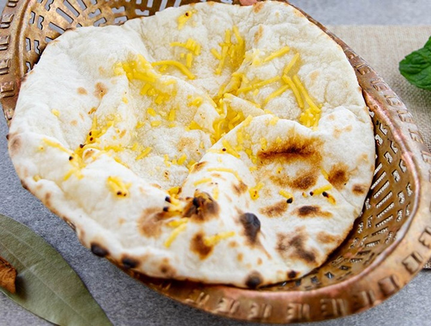 خبزة بالجبنة
