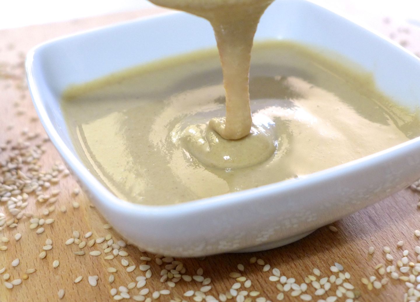 طحينية علبة