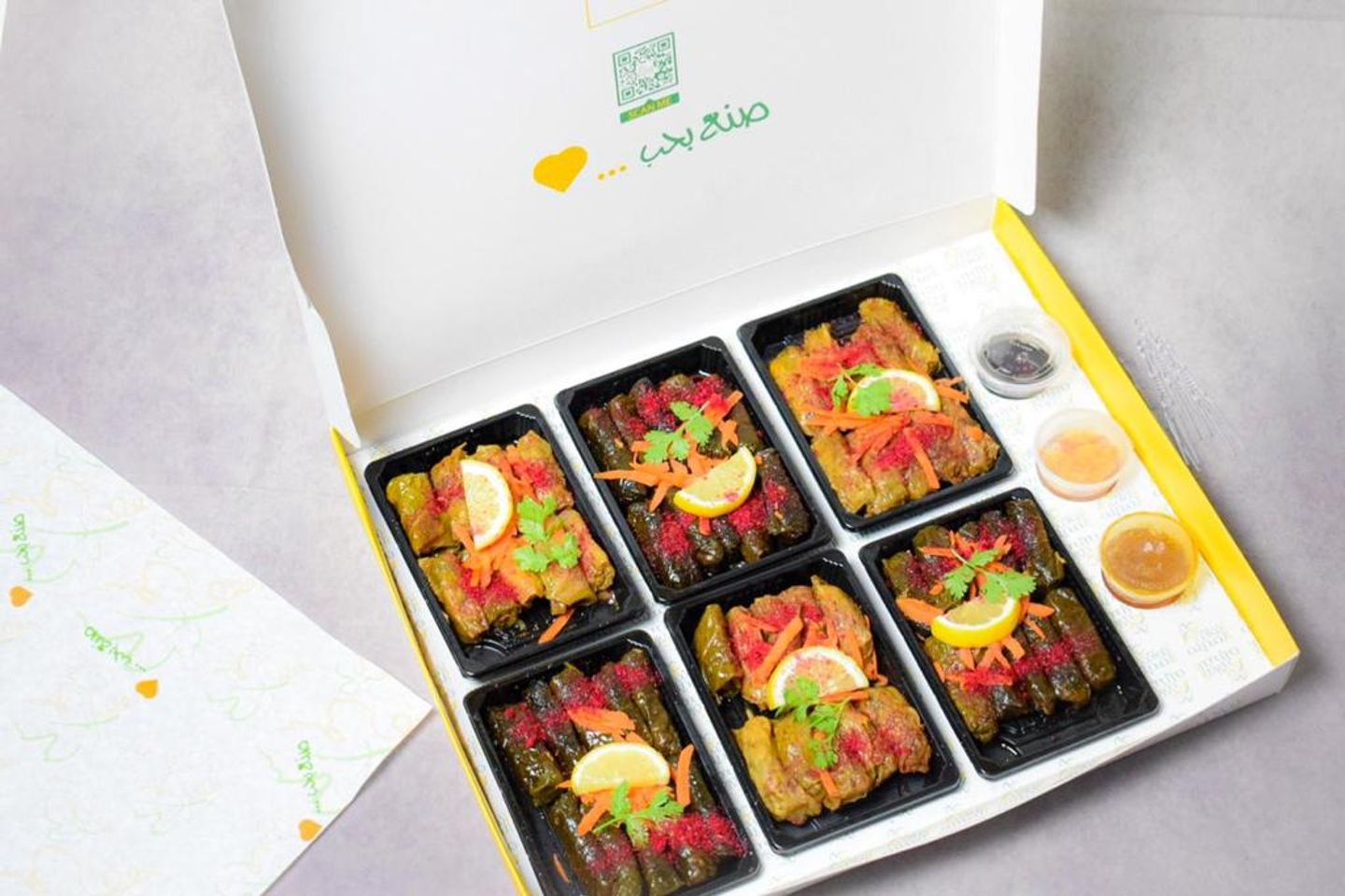 Large Vine Leaves Box 60 Pcs