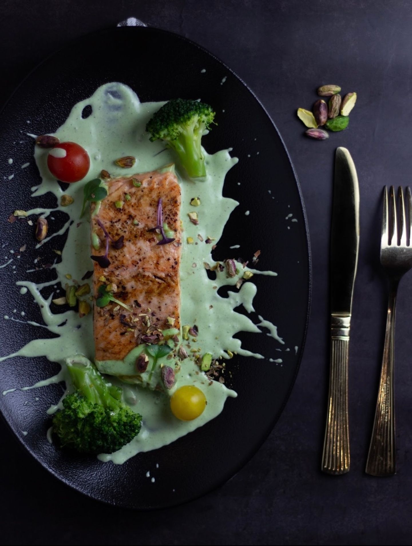 Salmon  Pistachio