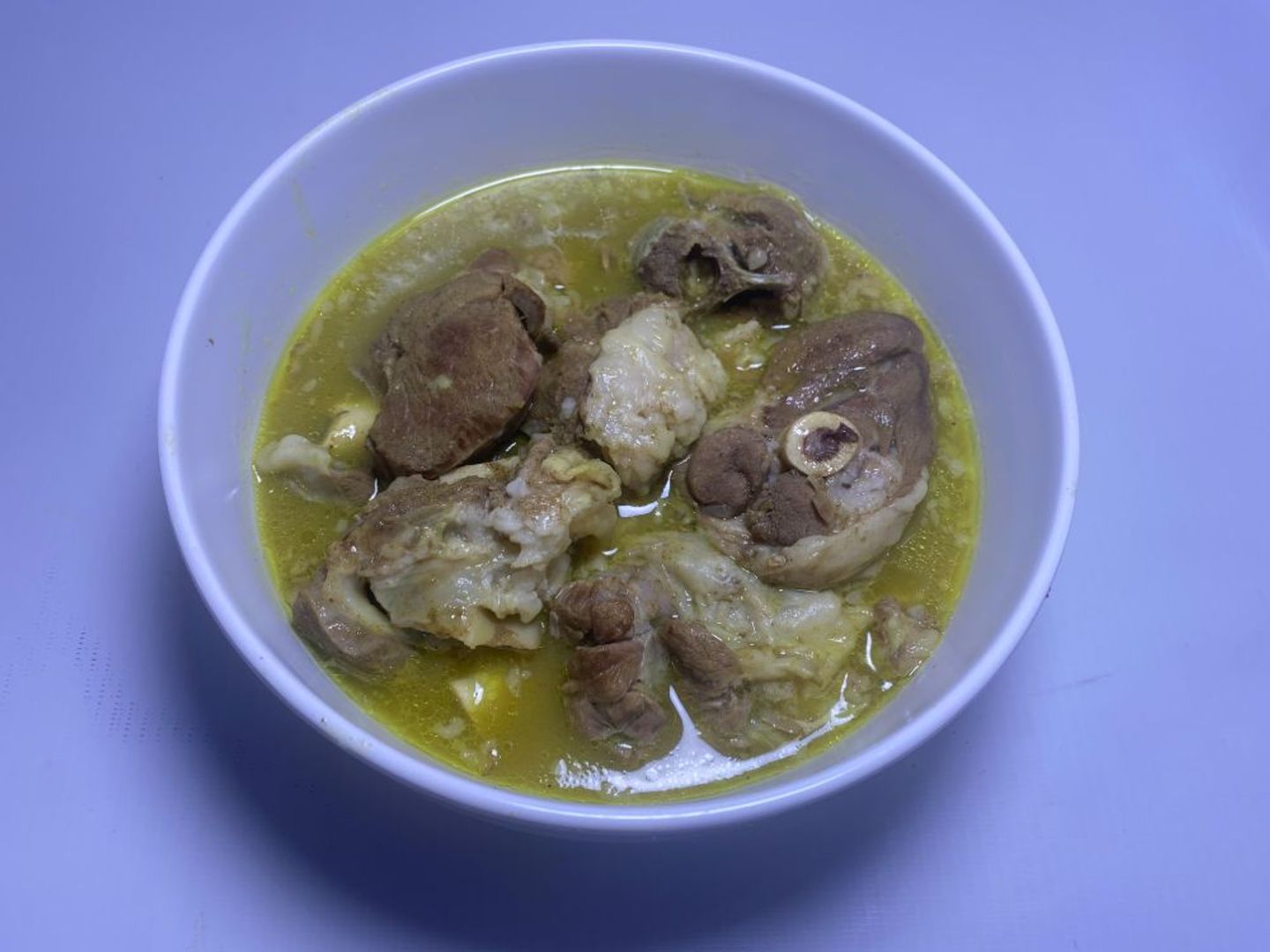 لحم برمه مع خبز التنور
