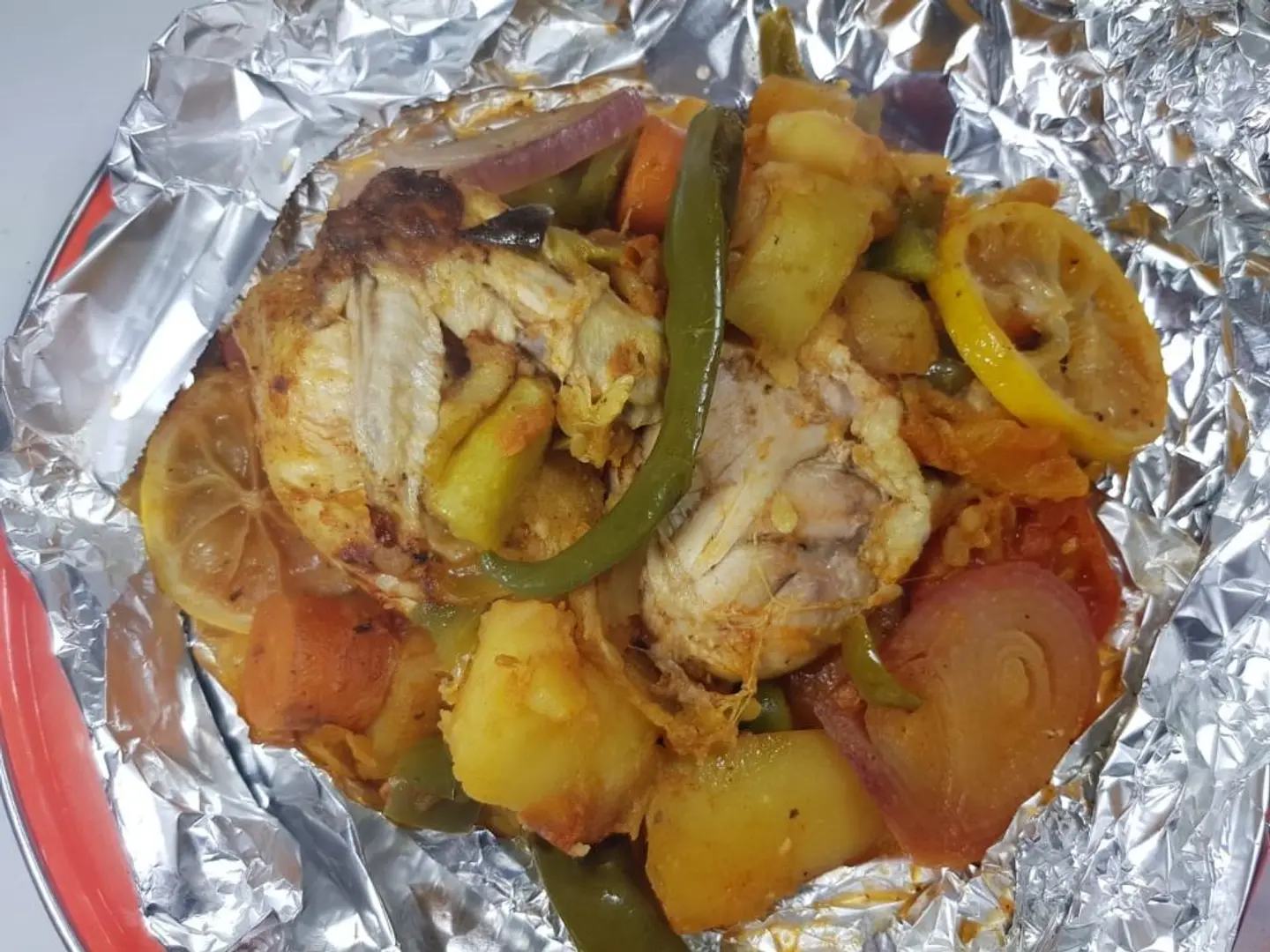 مدفونة فاطمة بالدجاج