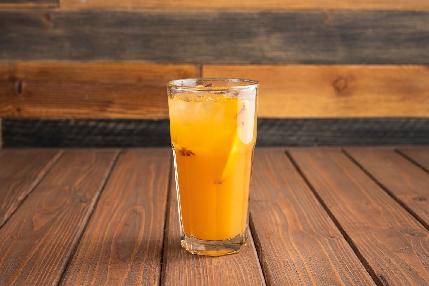 شاي الخوخ المثلج