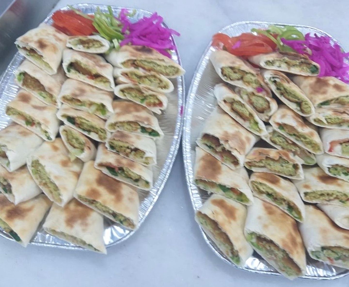 صحن فطيرة فلافل صغير
