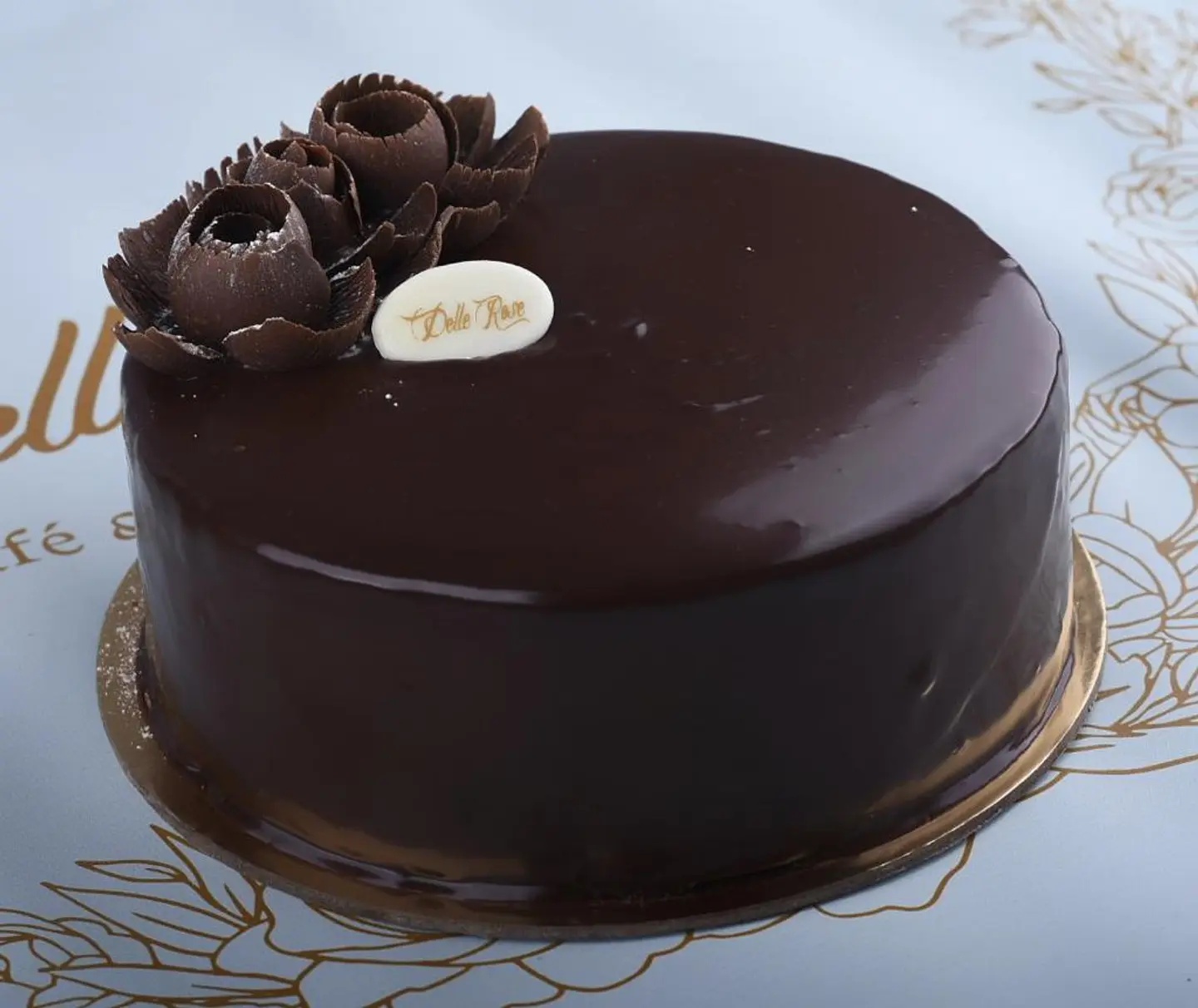 كيكة الشوكلاتة وسط