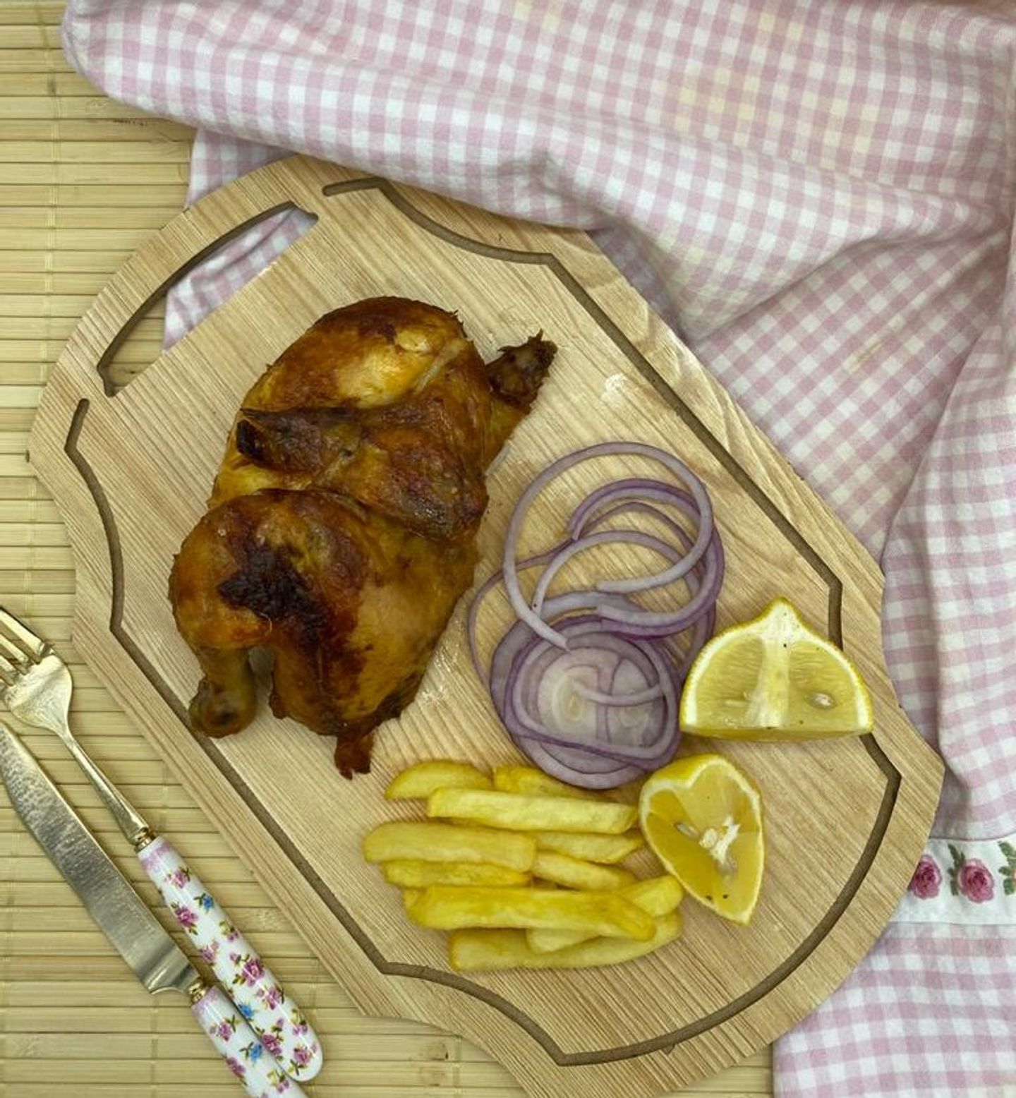 Half Grilled Chicken With Bukhari Rice